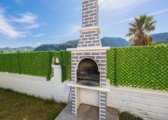 Villa Grand Yasar 1 *